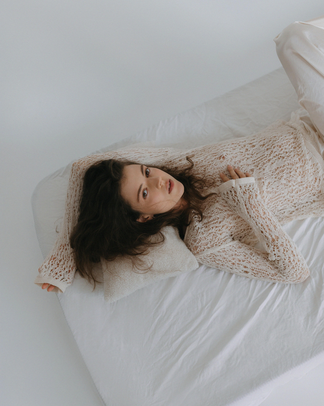 femme allongee sur lit fatigue rythme decale