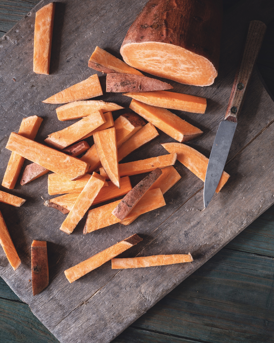 frites de patate douce avec poulet repas riche en calories